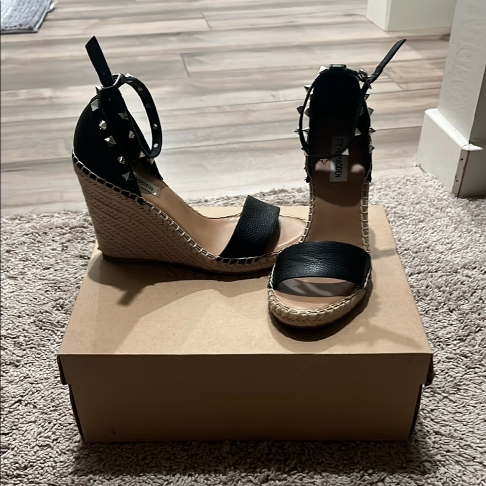 Steve Madden Black and Tan Wedge Sandals with Ankle Strap